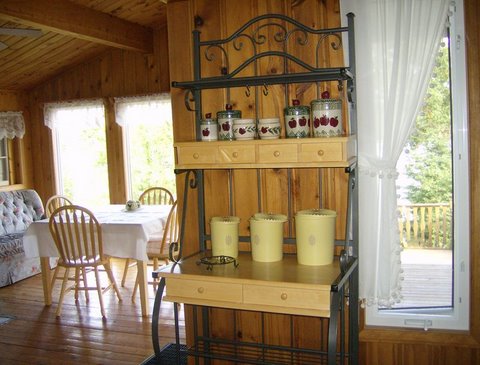 cottage kitchen