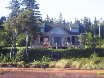 Oceanfront Beach House PEI